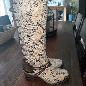 Freebird by Steven Boots